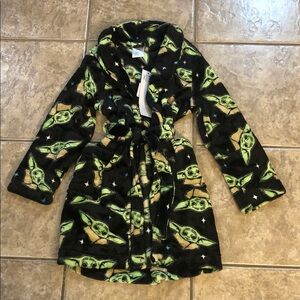 Star Wars Baby Yoda Boys Robe Size 8